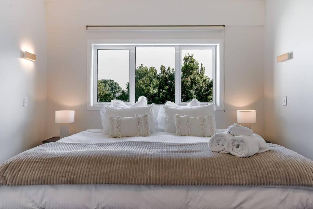 Mission Bay Apartment *