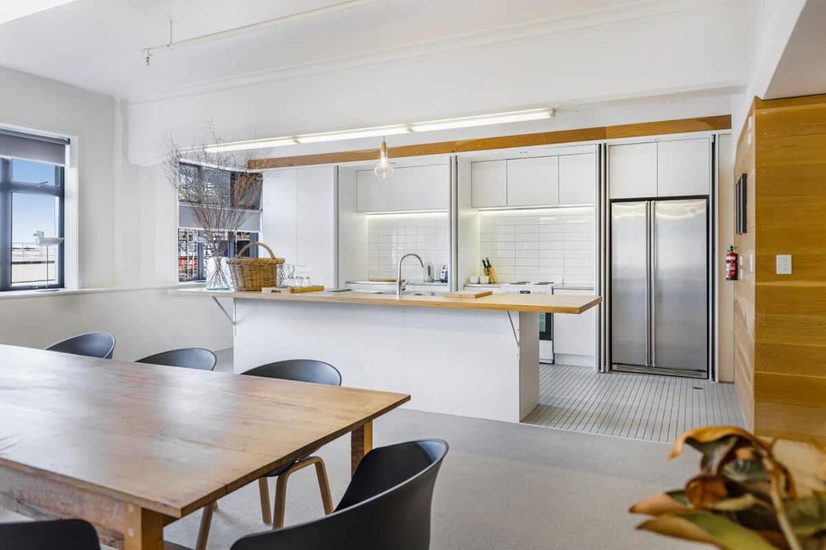 Spacious In The Heart Of K Road- Shared Apartment! *