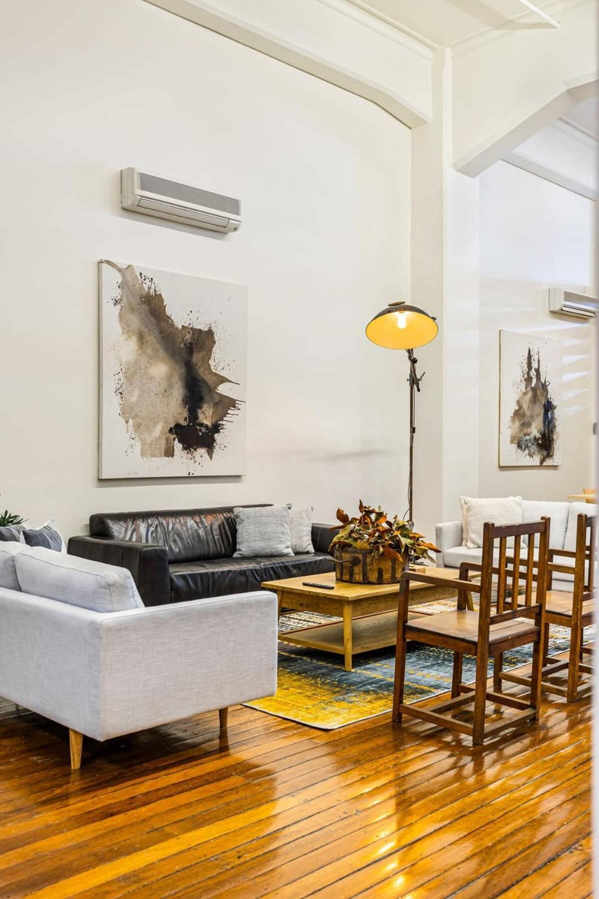 Apartment Spacious In The Heart Of K Road- Shared Apartment! *