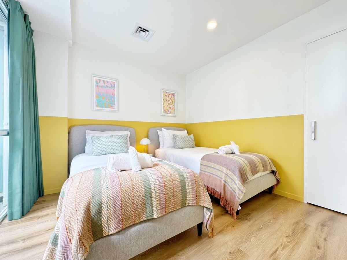 New & Modern Stylish 2br Vs Aircon In The Next To Park Apartment