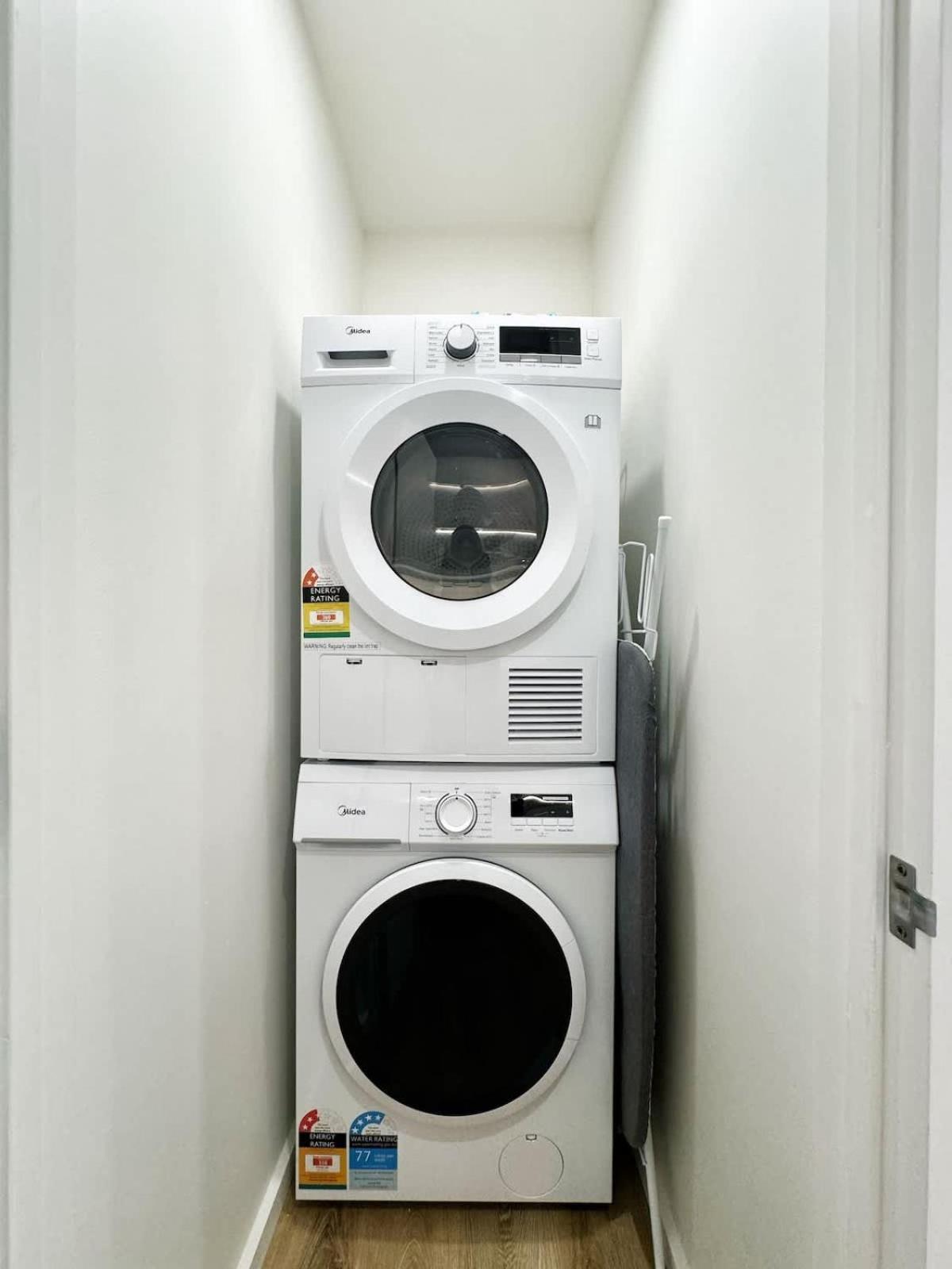 New & Modern Stylish 2br Vs Aircon In The Next To Park Apartment Auckland