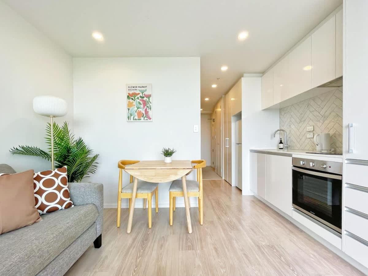 Cityscape Bliss Aircon 1br Living * Auckland