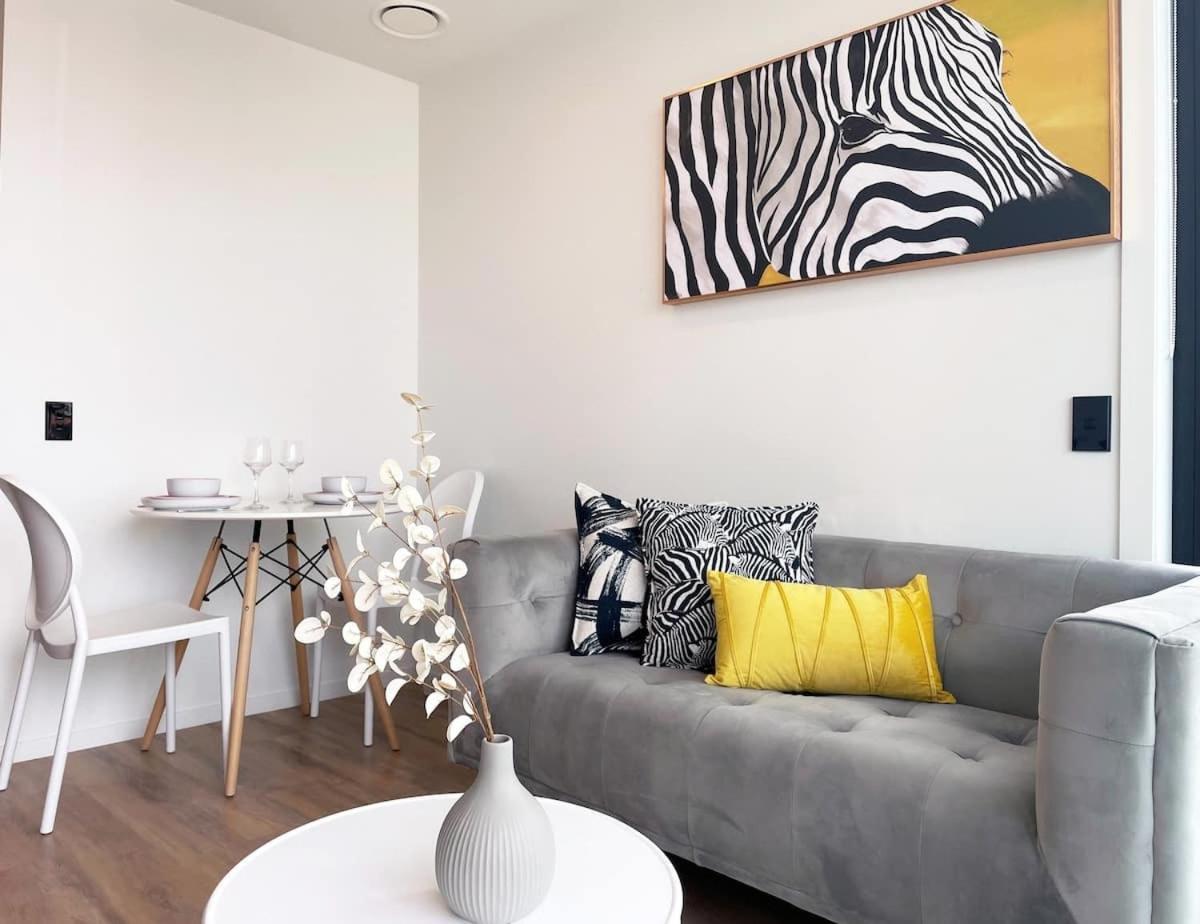 Stylish & Cozy 1 Bedroom Penthouse In Cbd Near Skytower- Pool Gym Sauna Apartment Auckland