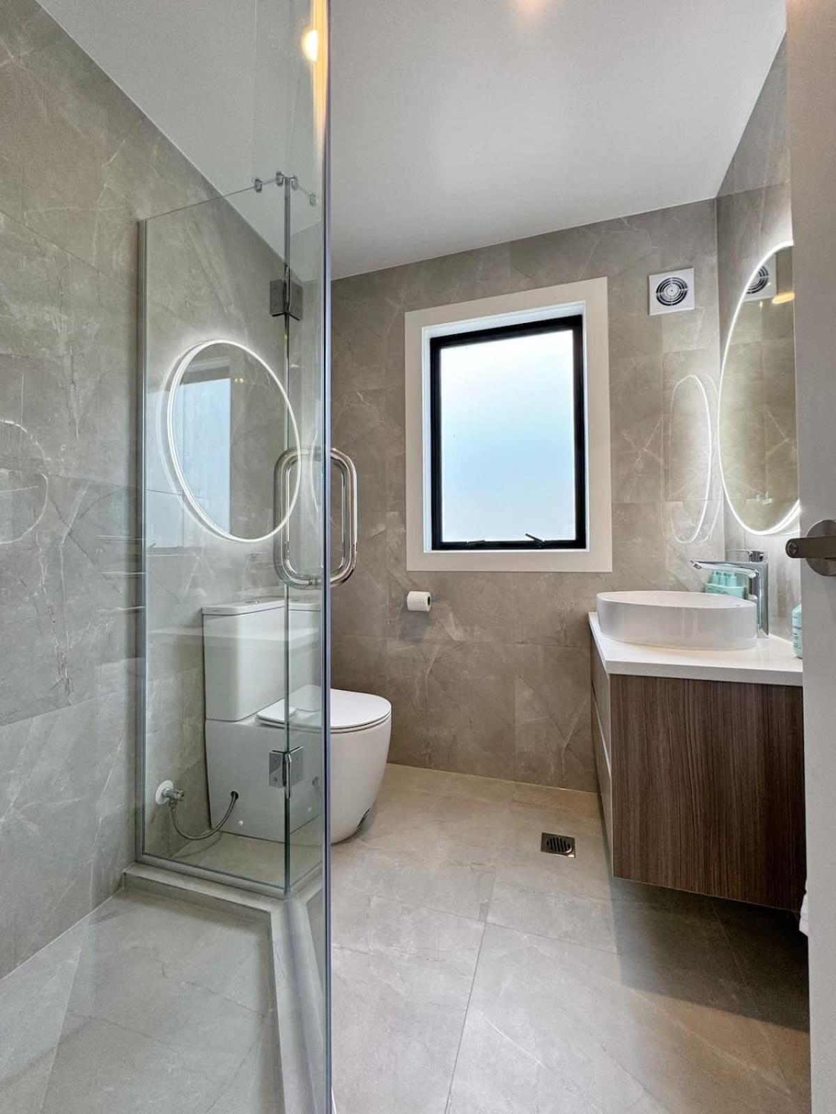 Holiday home A Away From - Luxury 4beds Asb Showgrounds & Cornwall Park