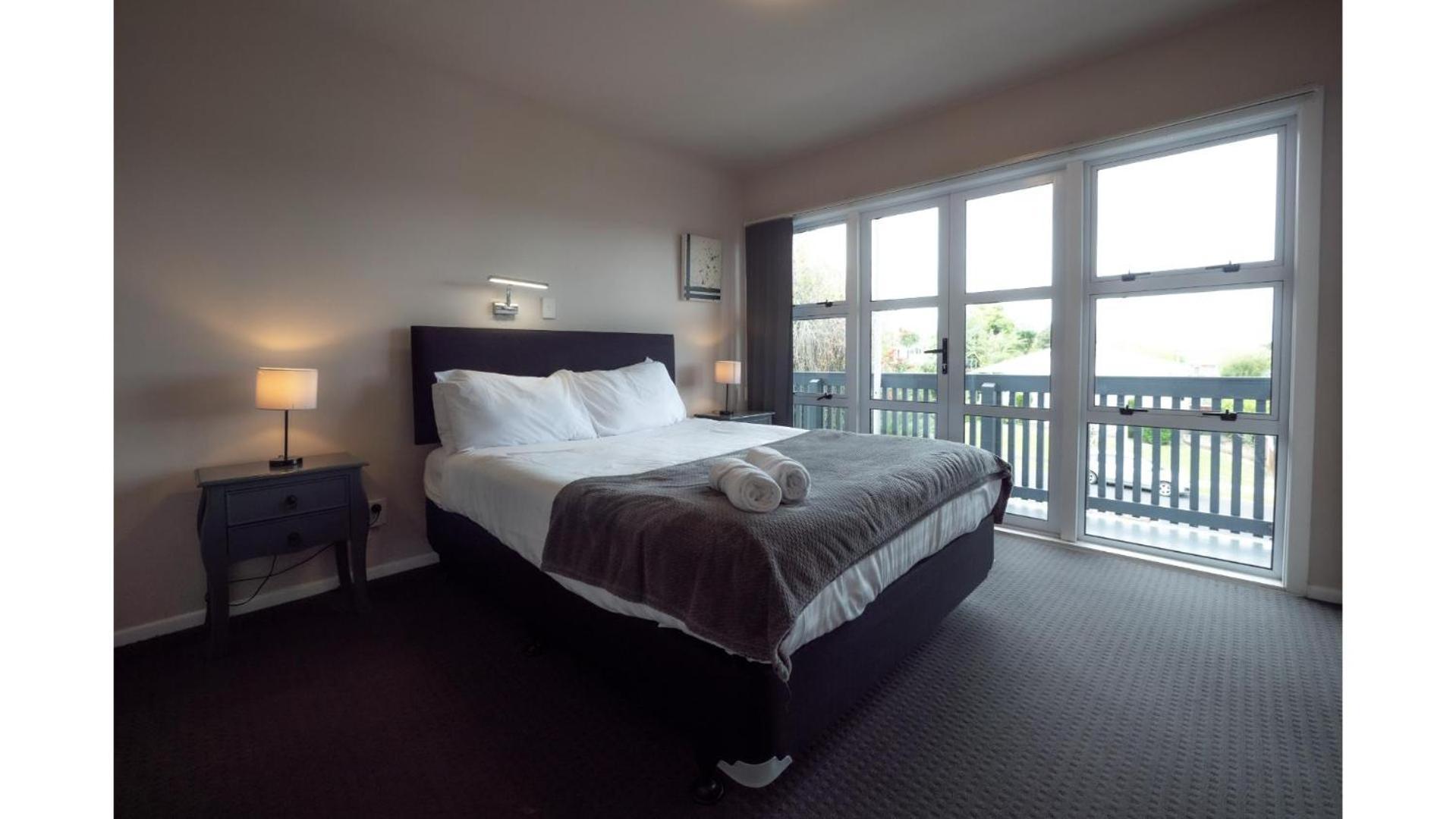 Holiday home 3-bedroom 2-bathroom Bright & Sunny Family Auckland