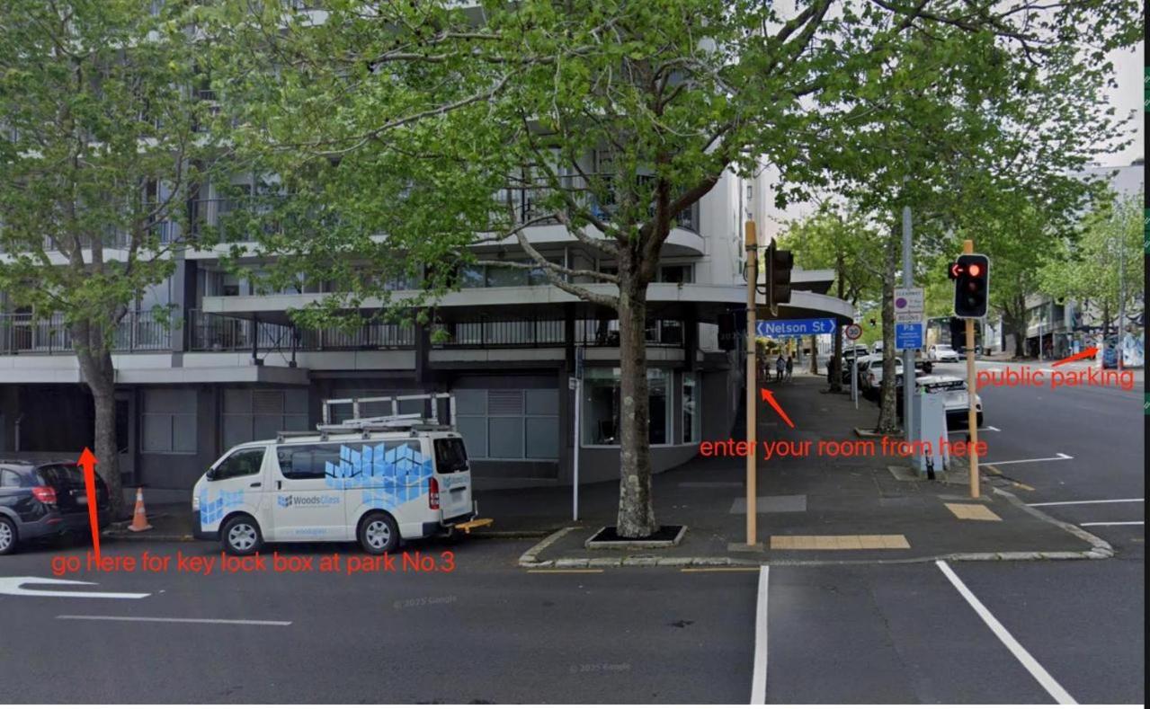 Arthur House 2 Bedrooms Balcony Good View Parking Wifi Apartment *