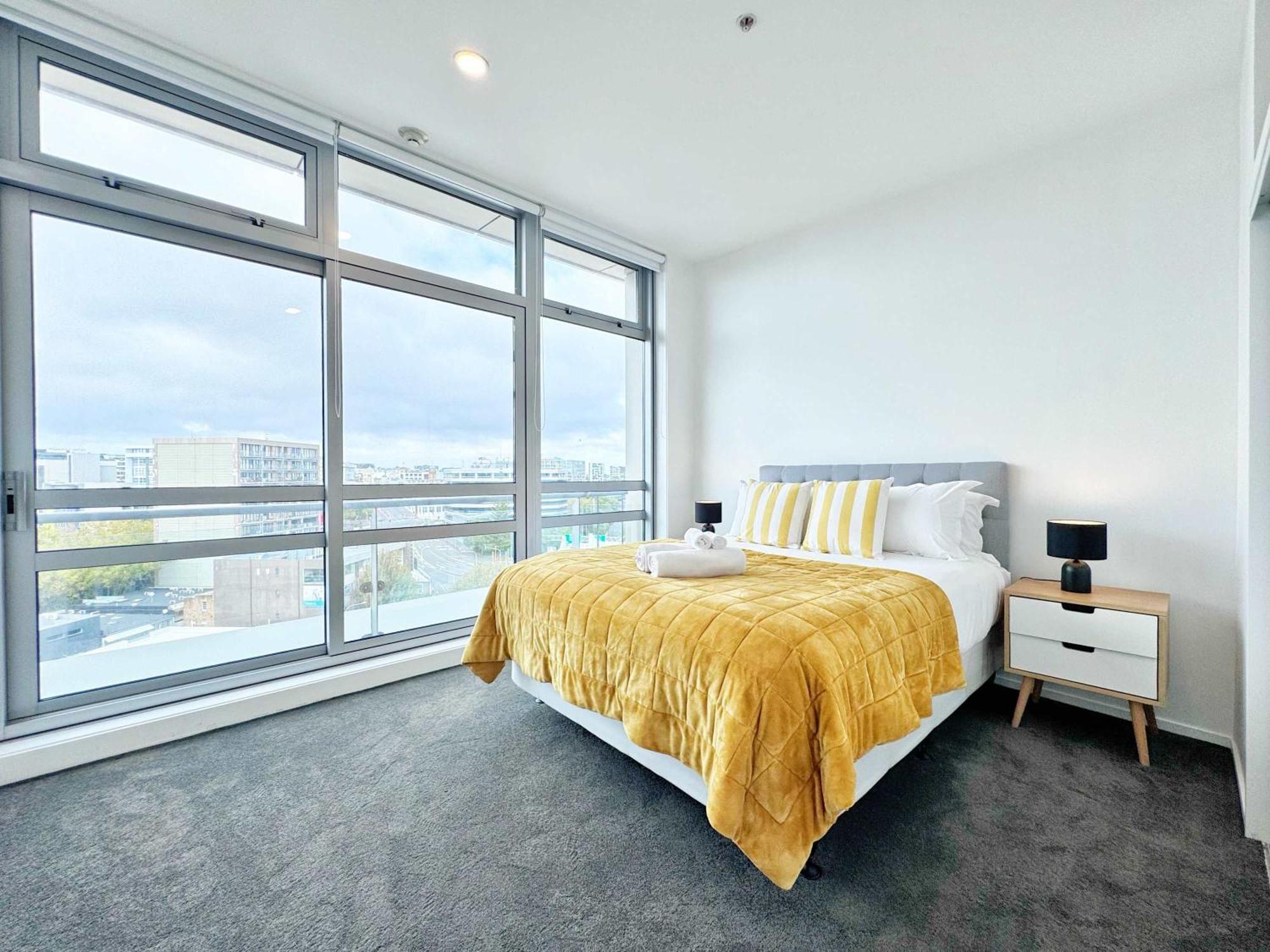 Free Parking Spacious 2br Walk To Sky Tower