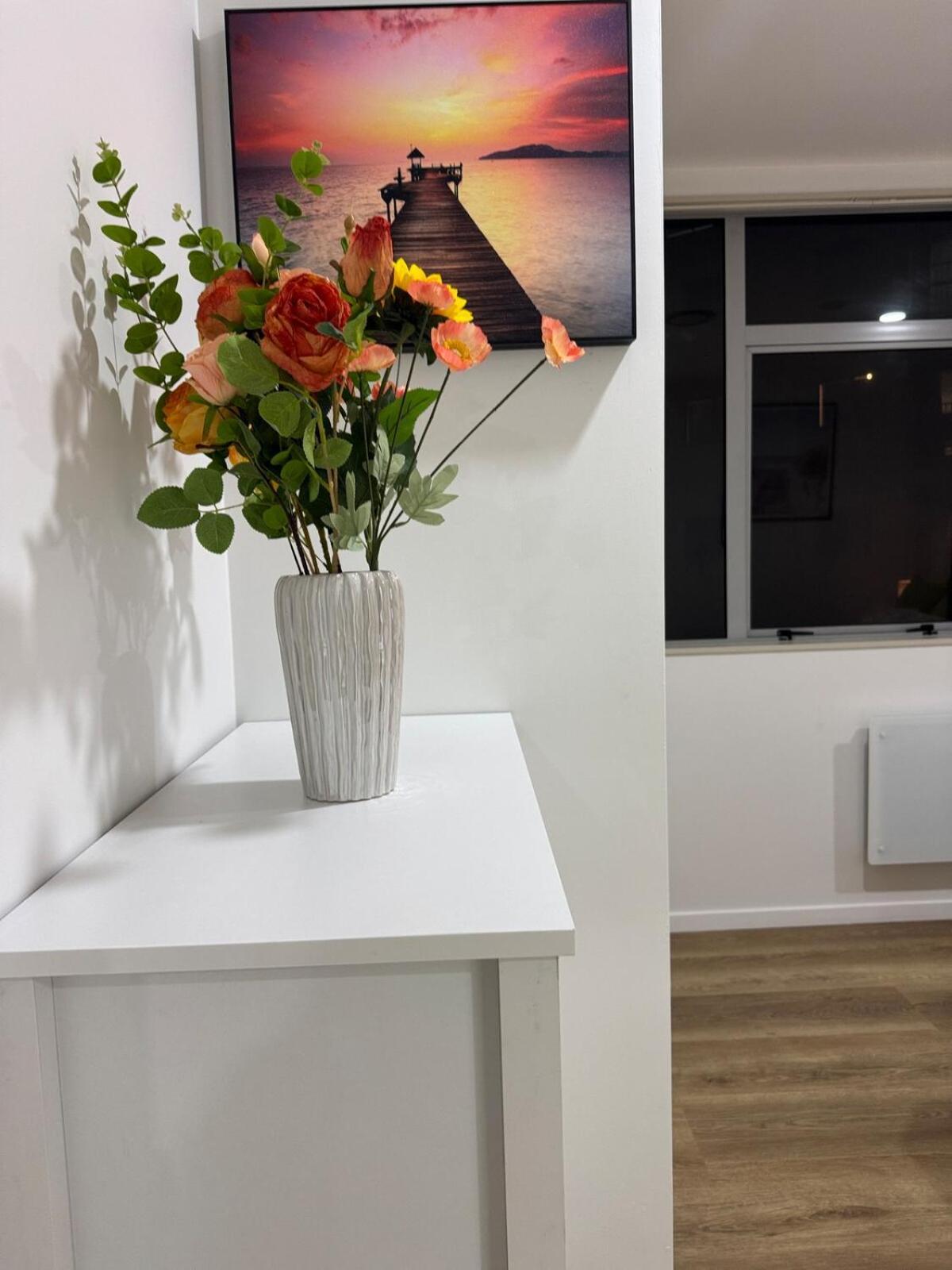 Penthouse Delight 3 Bd 2 Bth Free Carpark, Pool & Tennis Court Auckland