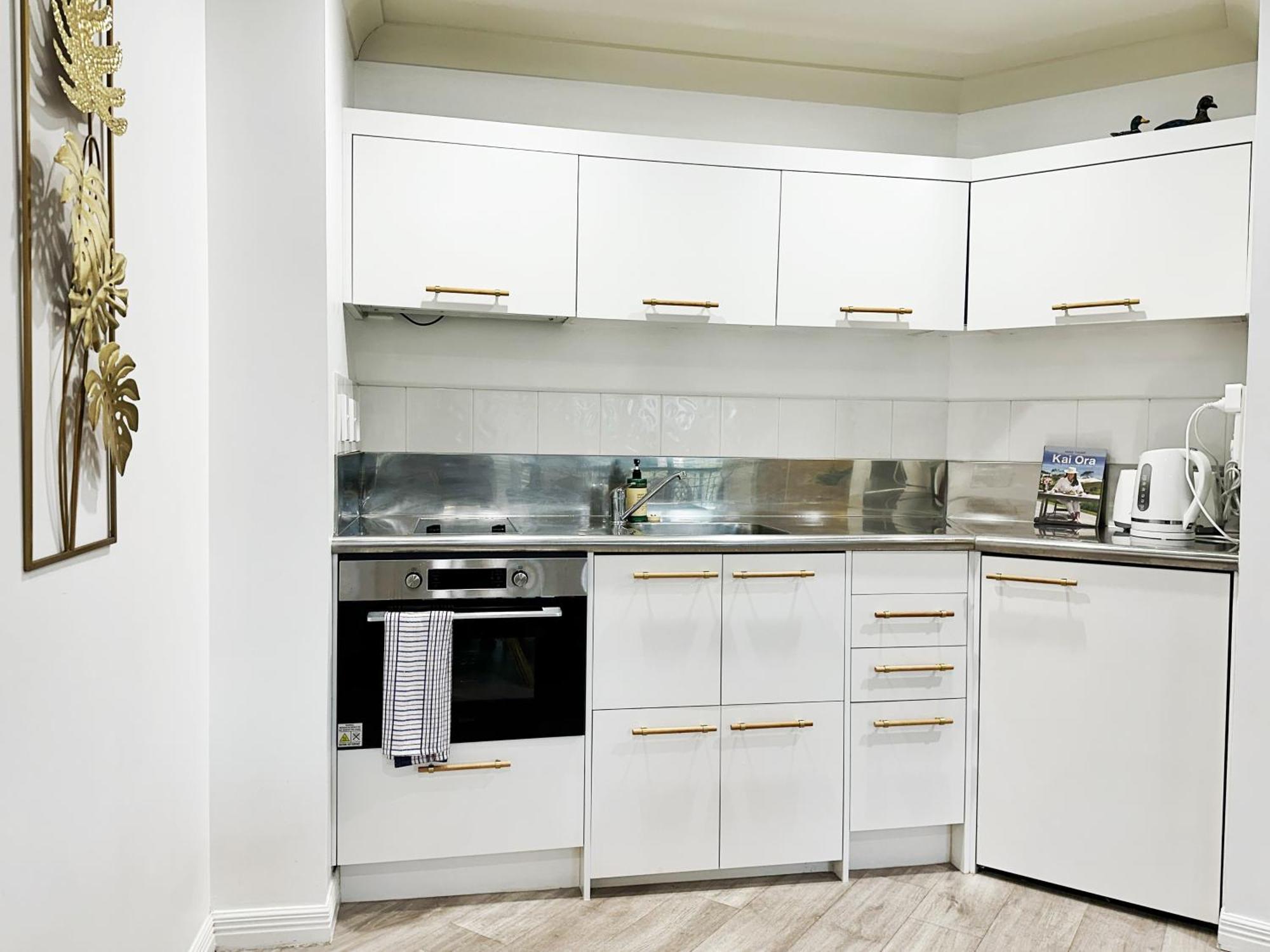 Spacious Park Views With Spa, Pool, Gym, Netflix Auckland