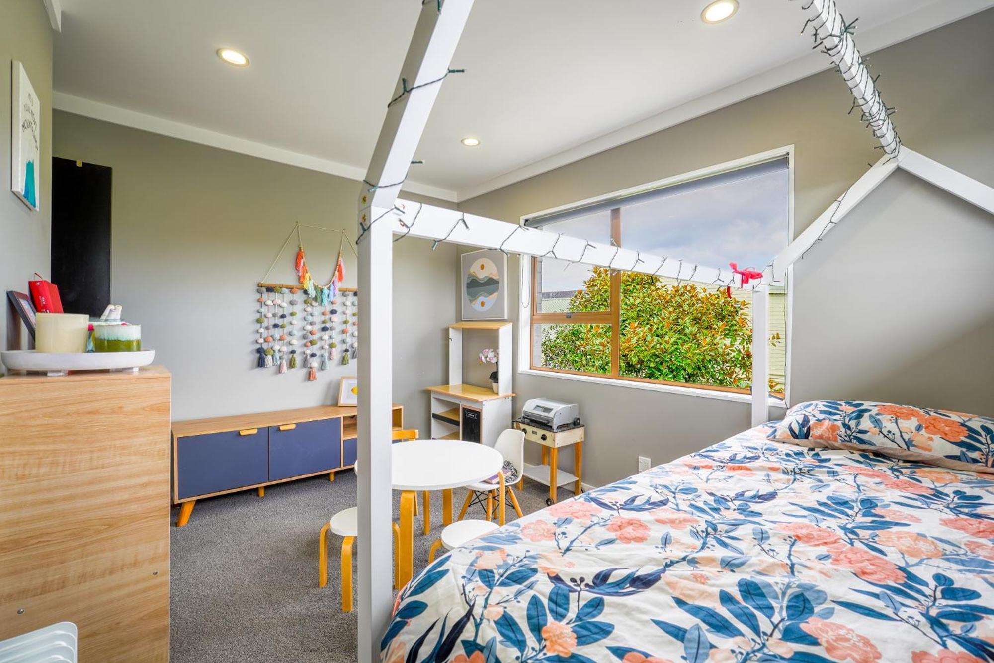 Elegant House Where Call It In Northcote *