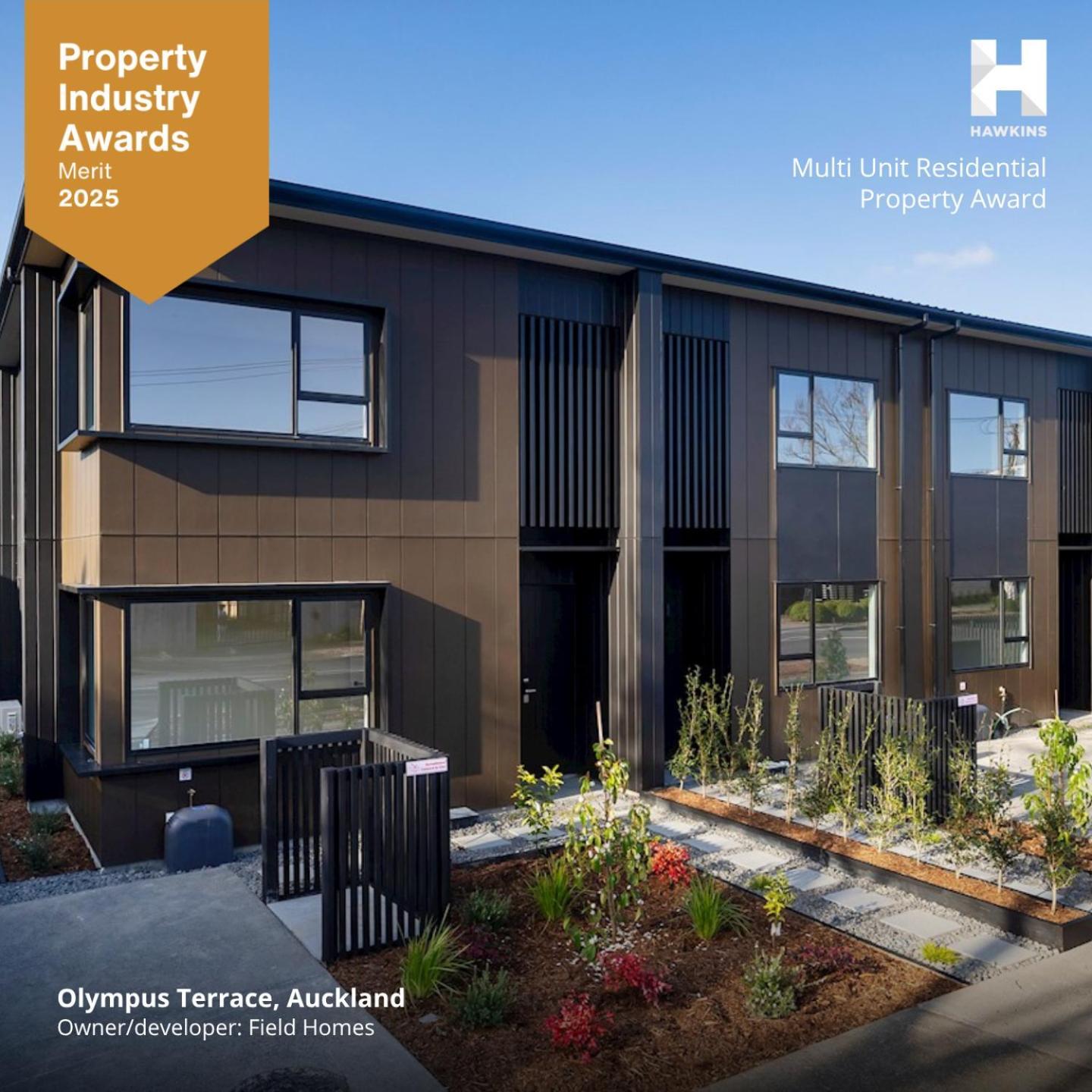 Luxe Modern Large Bedroom With Shared Kitchen And Amenities Auckland