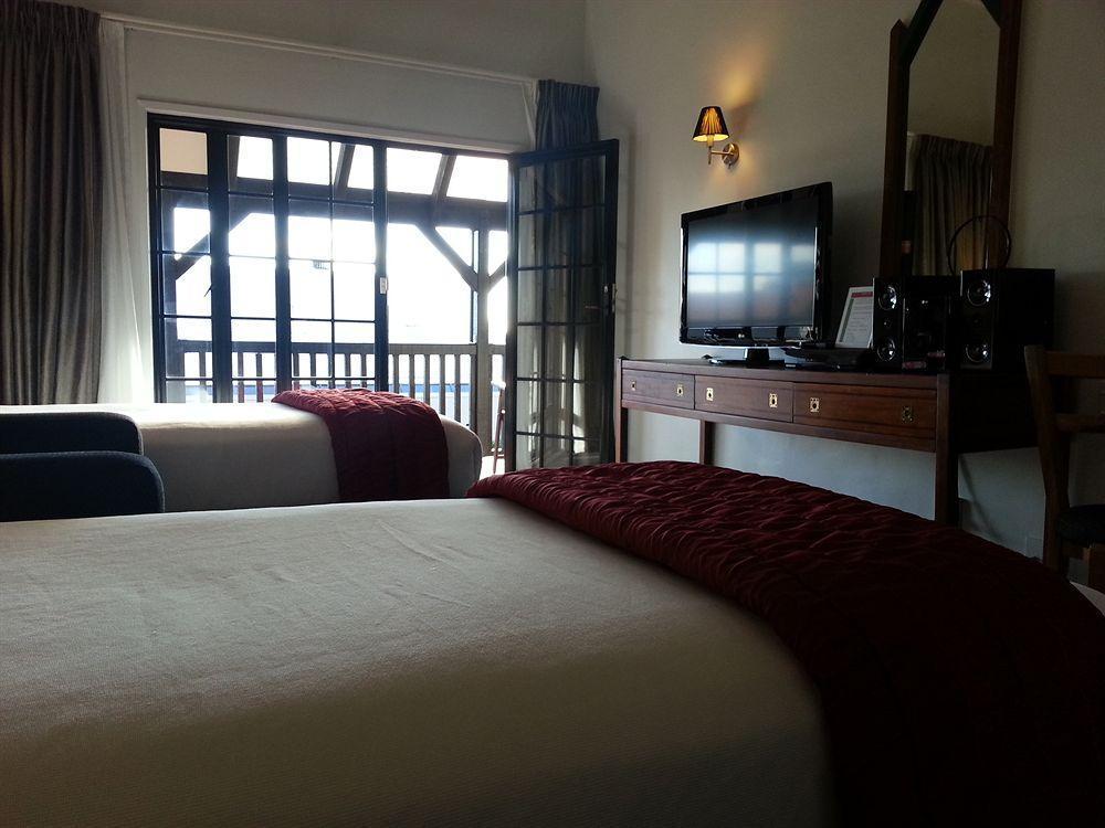 Motel Knights 4*