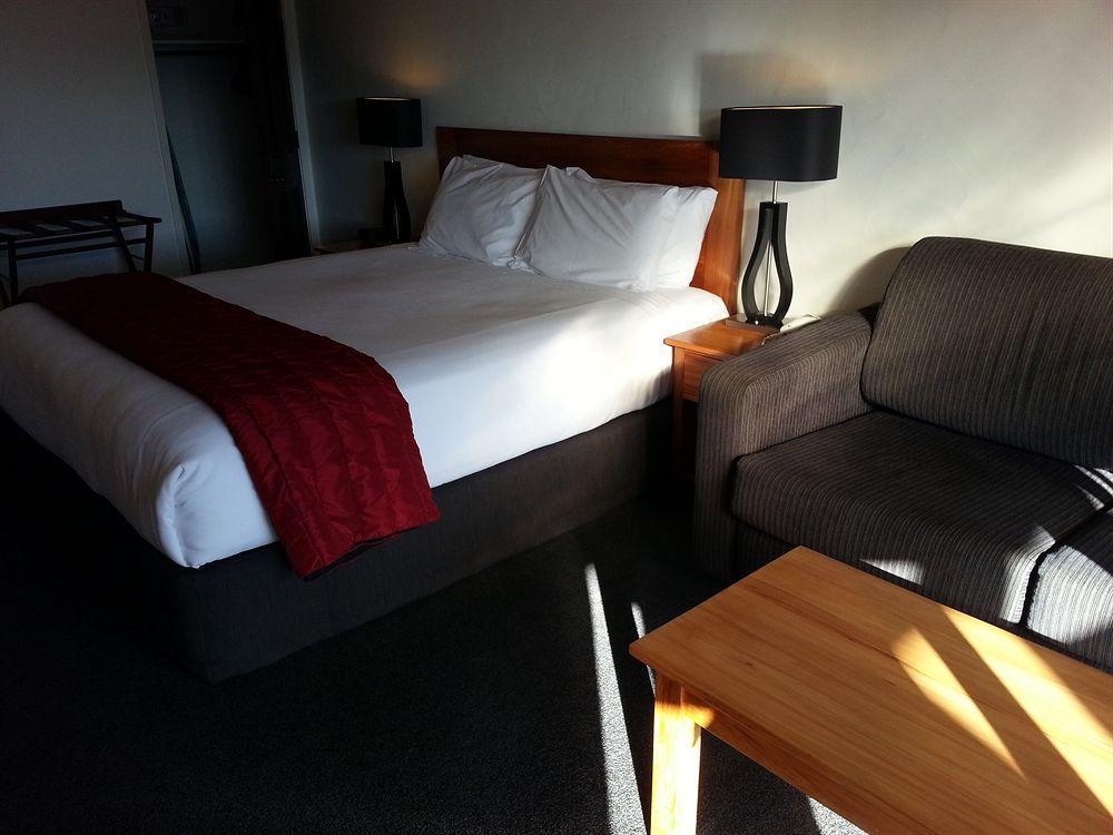 Knights 4* Auckland