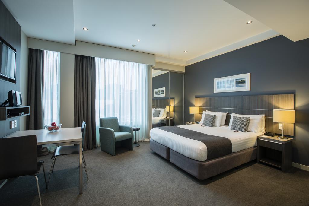 Quest Highbrook Aparthotel 4*