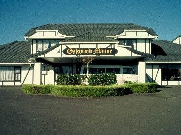 Oakwood Manor Motor