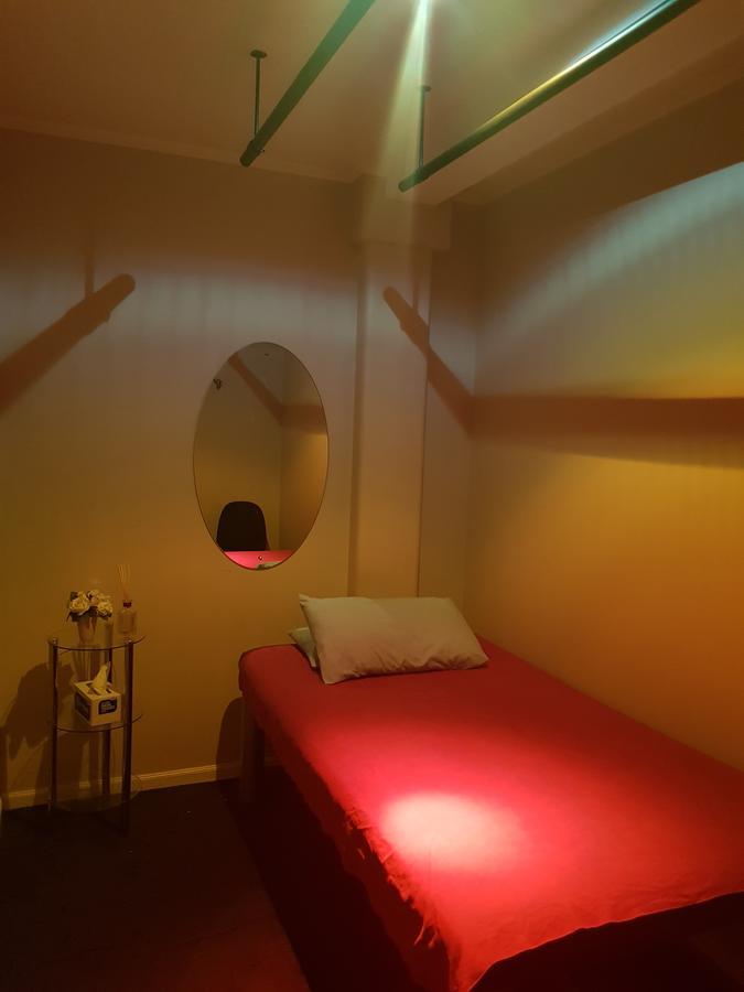 Love hotel Fantasy Island Gentalmen's Club Love