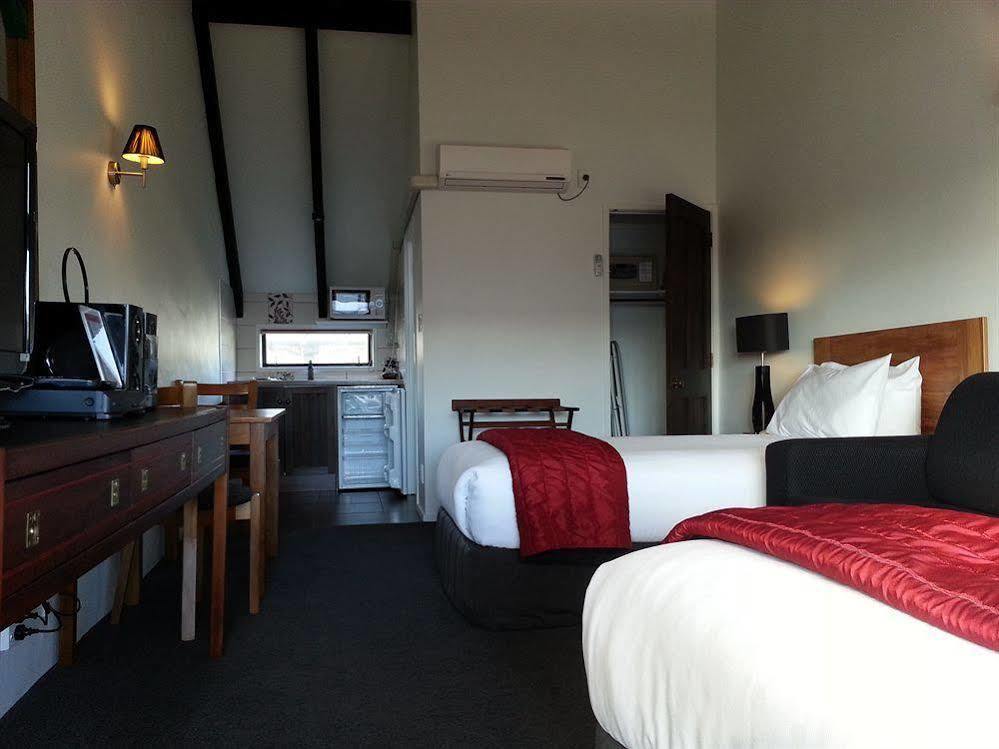 Knights Motel 4*