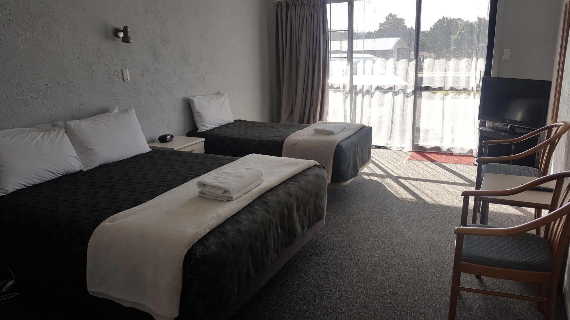 Oakwood Manor Motor 3* Auckland