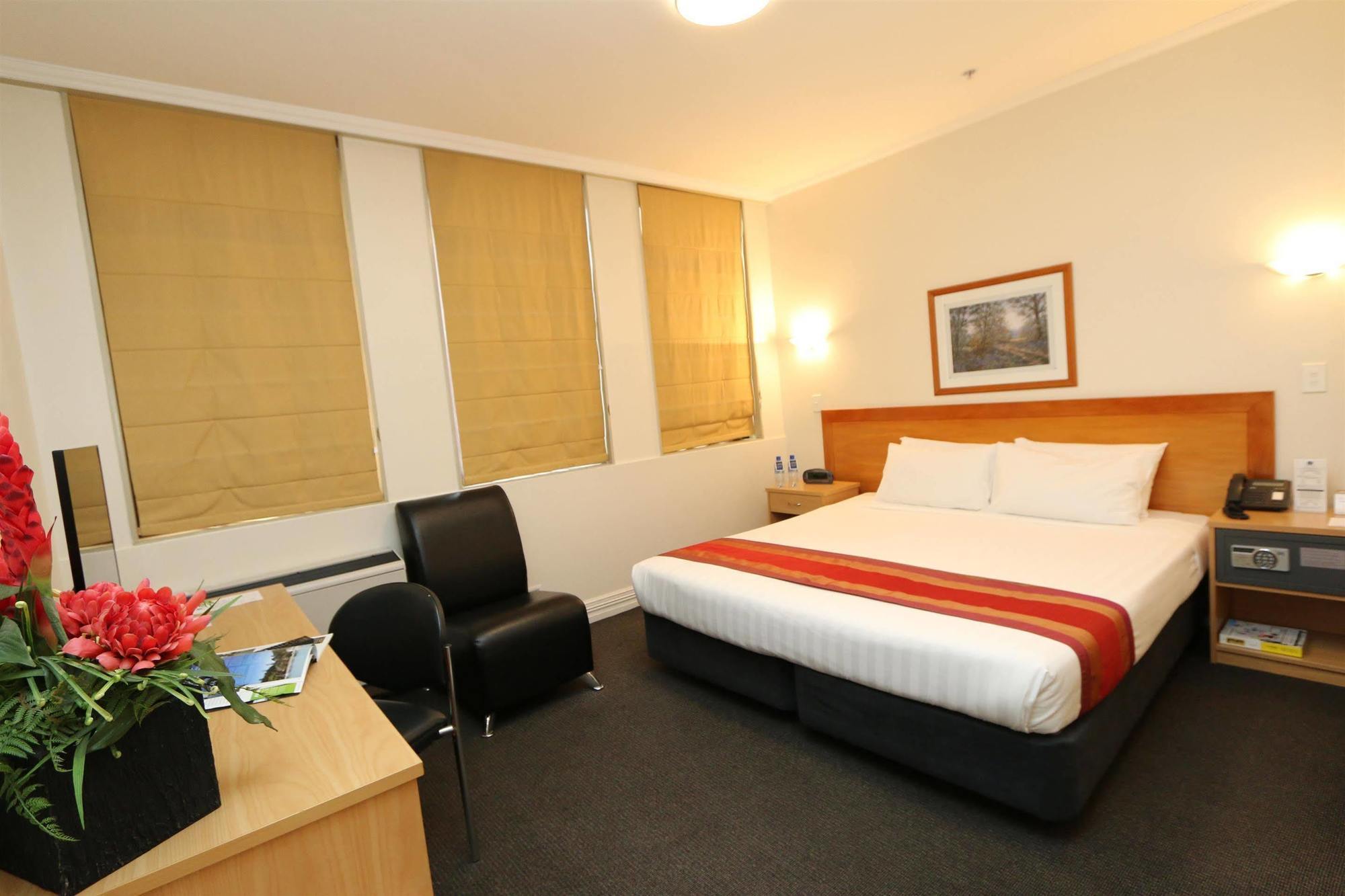 Edit Auckland Central Hotel