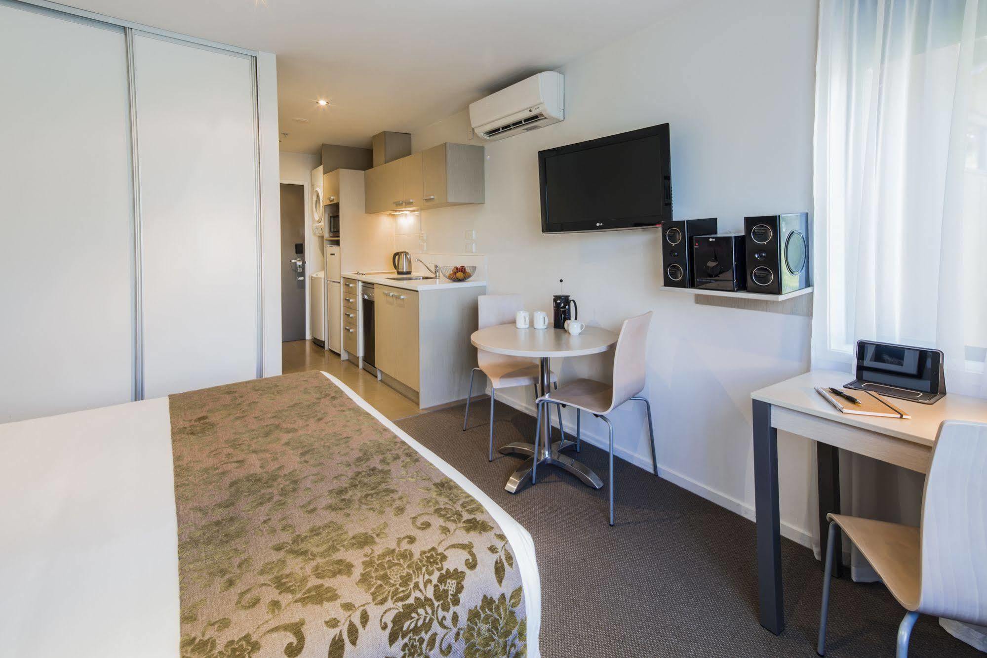 Quest Albany Serviced 4*