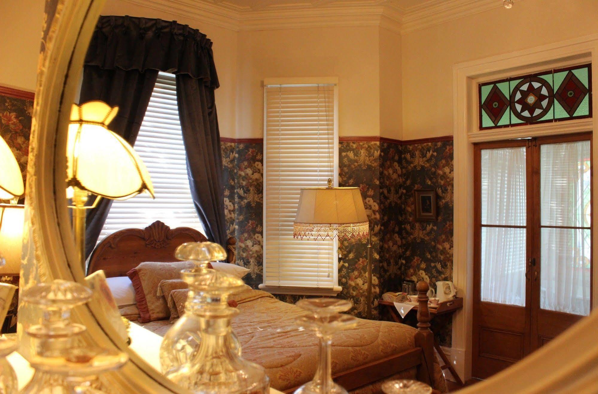 Bed & Breakfast Peace And Plenty Auckland