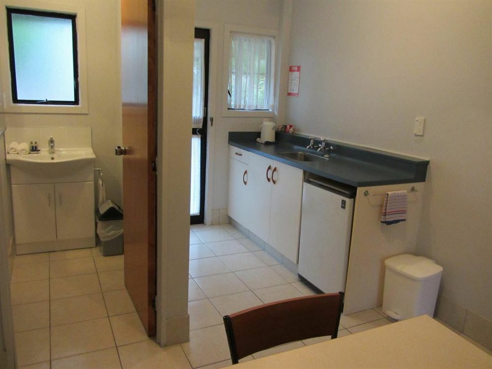 Oakwood Manor Motor 3* Auckland