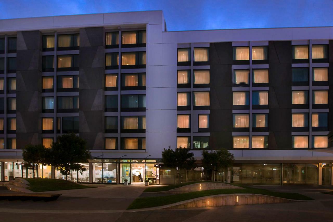 Quest Highbrook Aparthotel