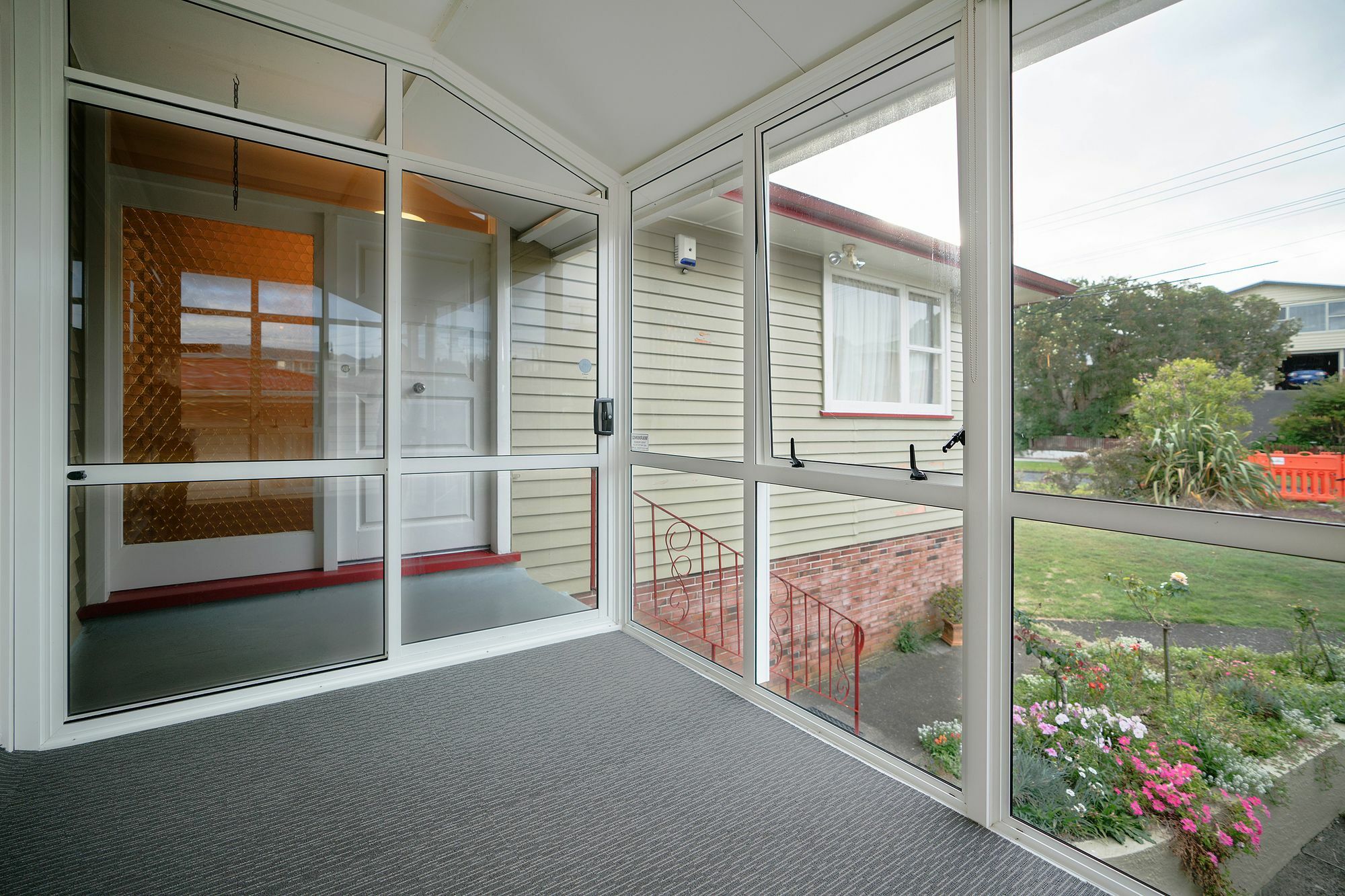 New Windsor Super Cozy & Budgeting 3 Bdrm *