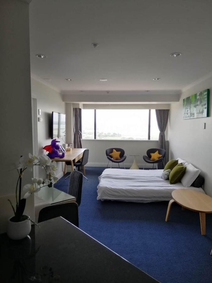 Apartment Picture Perfect Living *