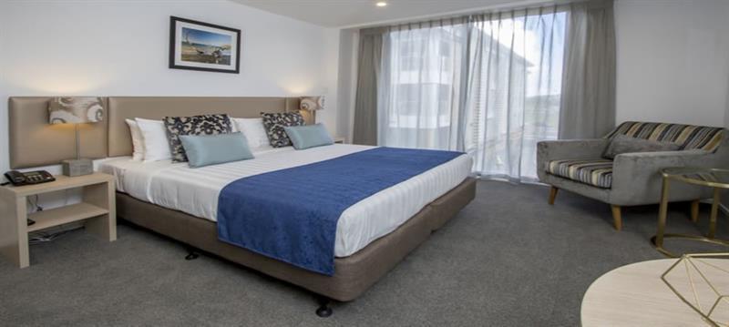 Ramada By Wyndham Victoria Street West 4*